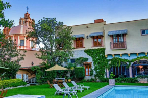 Гостиница Hotel La Plaza de Tequisquiapan  Текискиапан